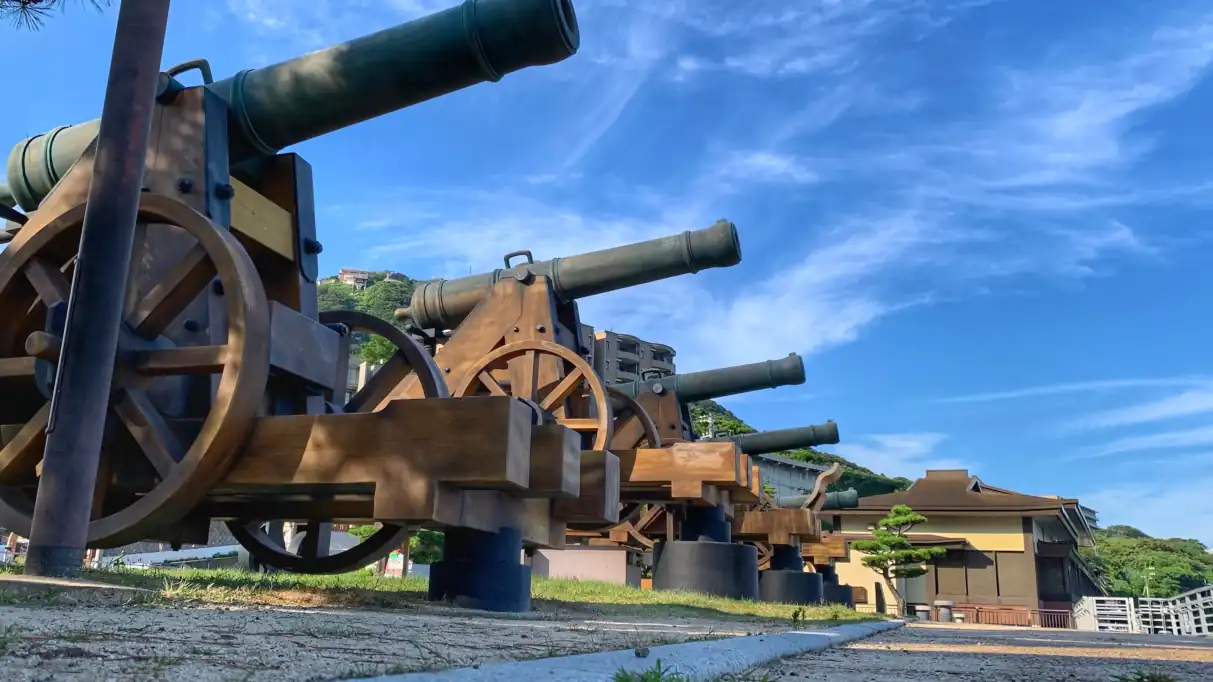 El bombardeo de Shimonoseki: un momento crucial hacia la modernidad de Japón