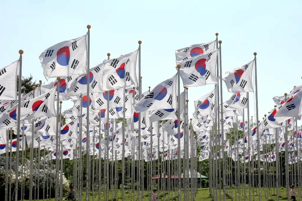 ¿Por qué los ídolos japoneses no pudieron ganarle a BTS?